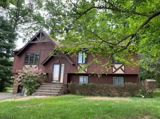 113 Bell Ave, Hopatcong, NJ 07843