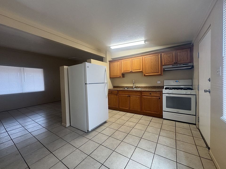 1st image of 1800 E Fry Blvd APT 17