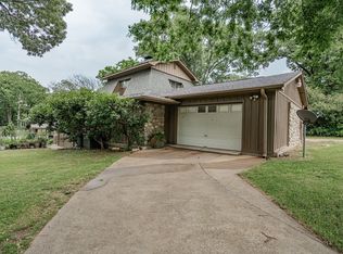 132 Shady Shores Dr, Mabank, TX 75156