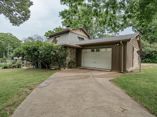 132 Shady Shores Dr, Mabank, TX 75156