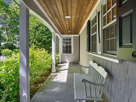 3rd image of 106 Hathaway Road