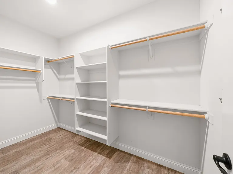 7303 Whiskey Creek Dr — Photo 29