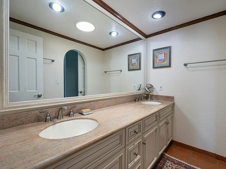 227 S Irena Ave #12 — Photo 26