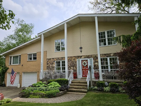 10015 W York House Rd, Beach Park, IL 60087