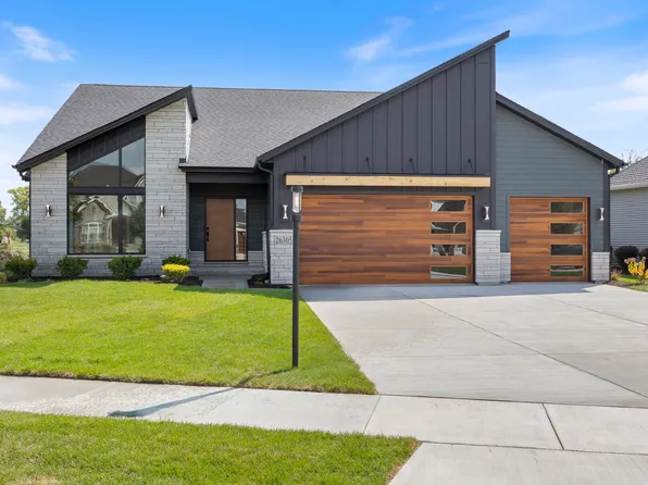 The Scarlett II Plan, Stewart Ridge