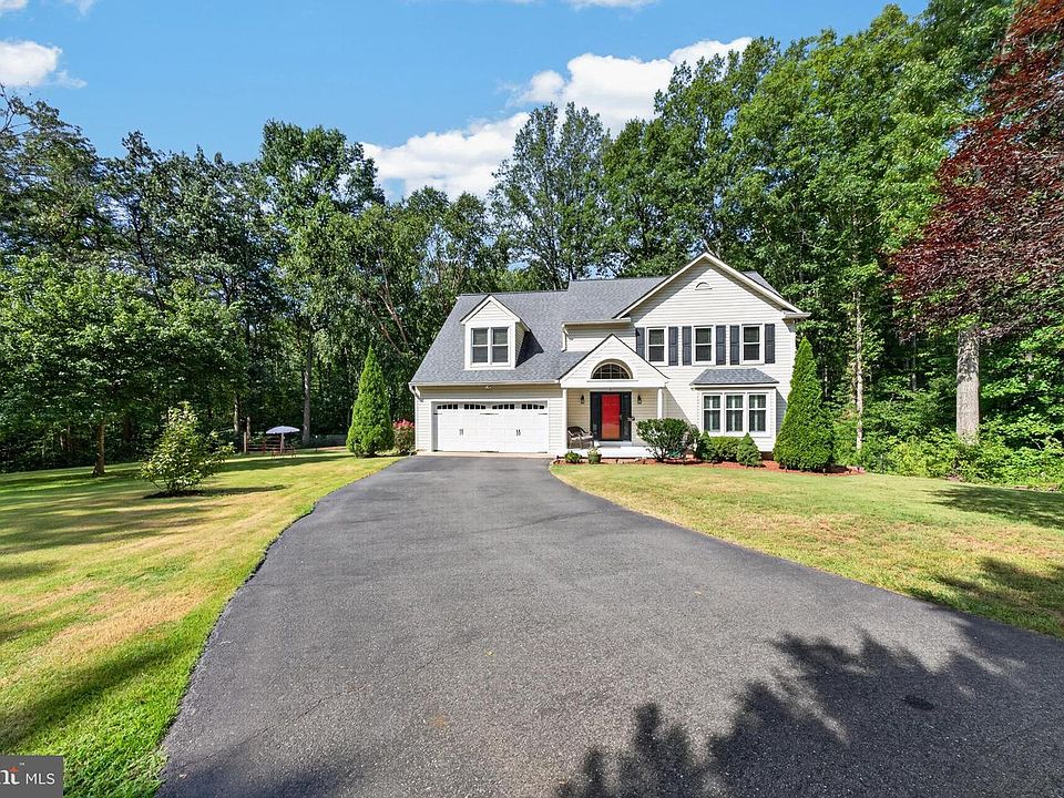 1st image of 10 Timothy Ln