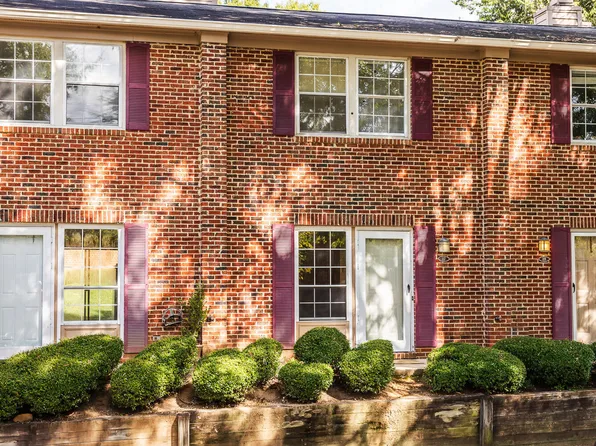 117 Friar Ln, Carrboro, NC 27510