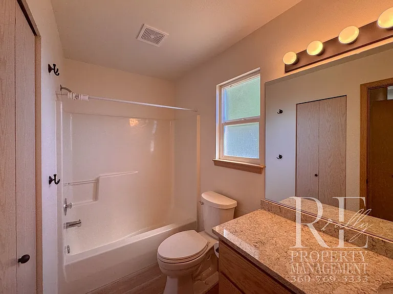 7250 Valley Wood Pl NE — Photo 20