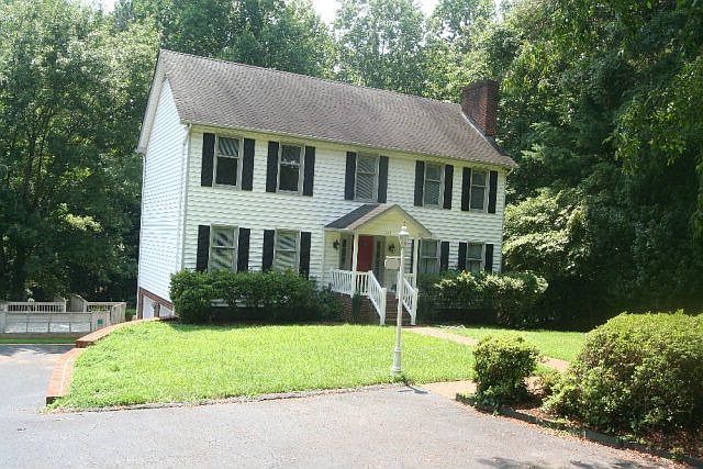 1st image of 1223 Knollwood Pl