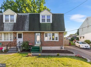 3428 Oak Ln, Upland, PA