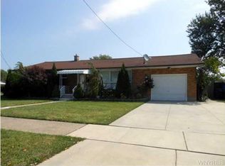 1051 98th St, Niagara Falls, NY 14304