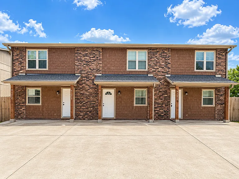 4119 Sunflower Cir — Photo 1