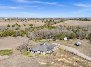 140 Hackberry Cir, Trenton, TX 75490