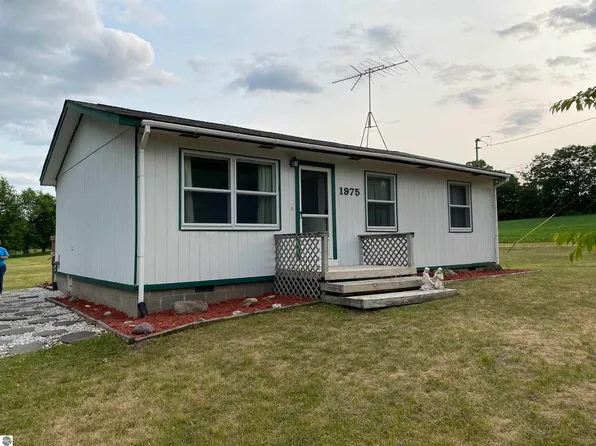 1975 Rau Rd, West Branch, MI 48661