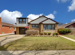 10141 S Central Park Ave, Evergreen Park, IL 60805