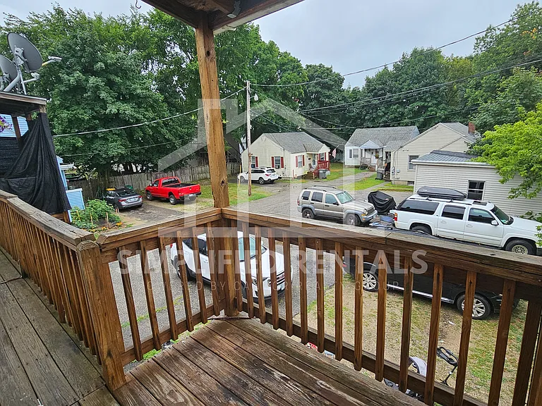 27 River St #B — Photo 9