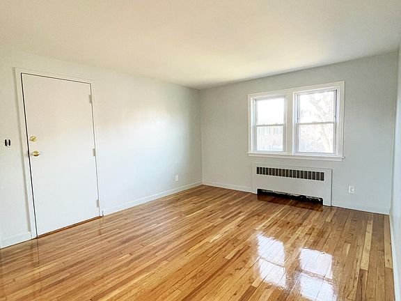 5th image of 12 Linden St #3T