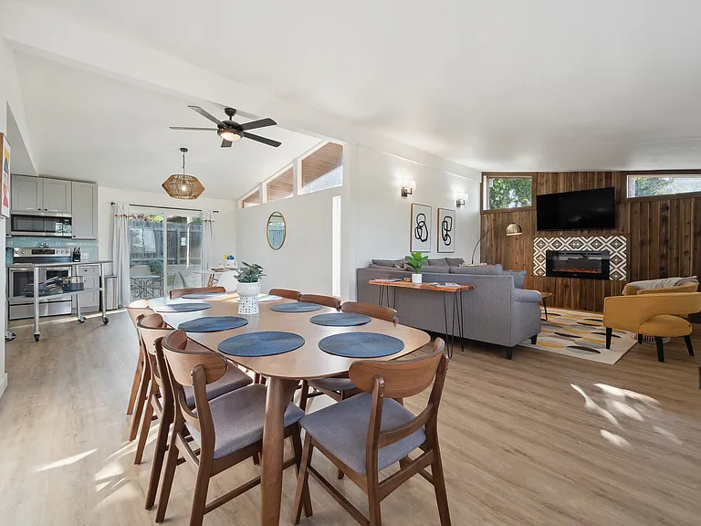 2201 S Quitman Way — Photo 4