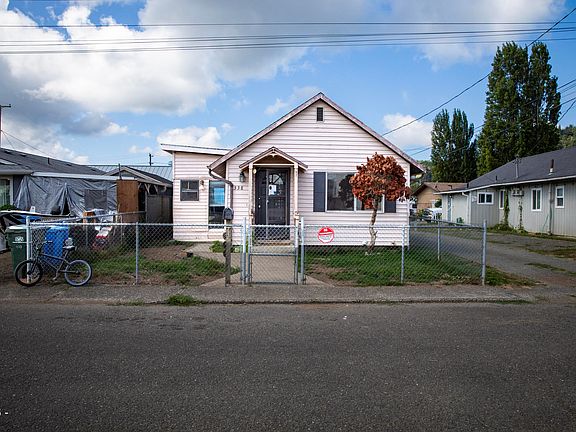 3rd image of 338 N 9th St