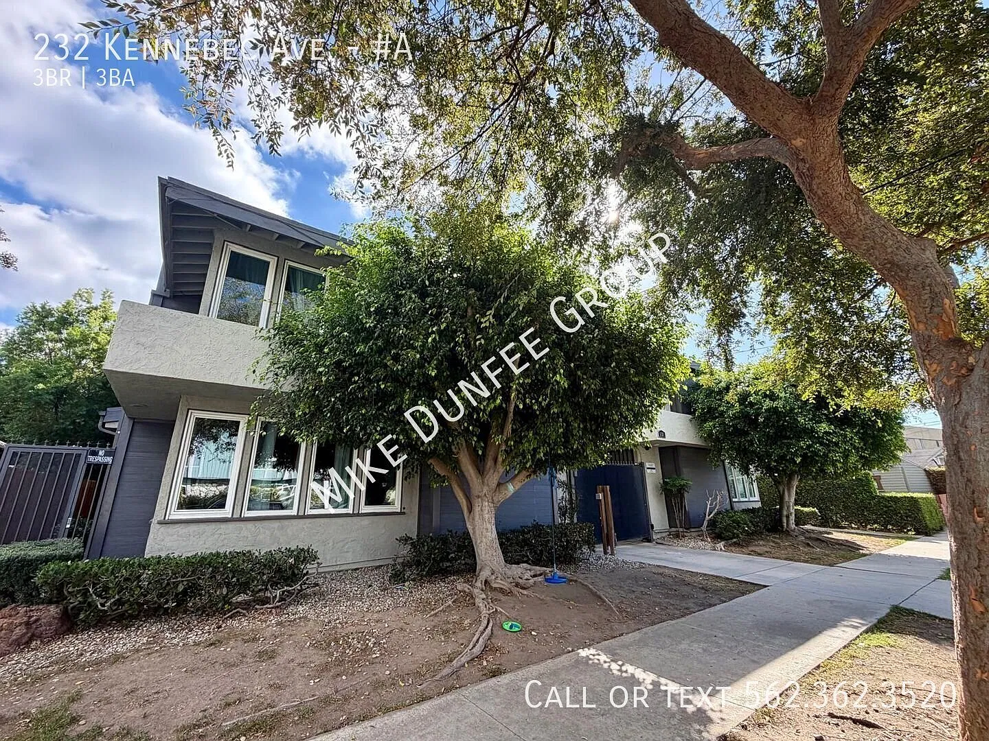 Bluff Heights Remodeled 3 Bedroom Apartment Close to Parks, Beach and Culture — Photo 1