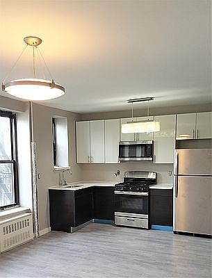 2nd image of 1351 Eastern Pkwy #32