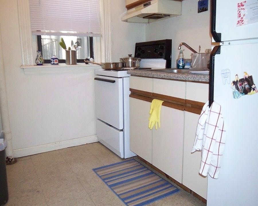 2nd image of 11 Peterborough St APT 8A