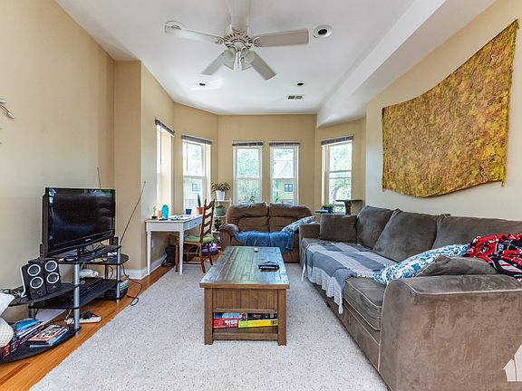 2nd image of 1431 N Fairfield Ave APT 2