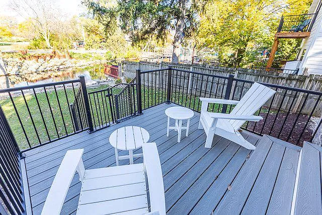 5200 Lake Mendota Dr — Photo 7