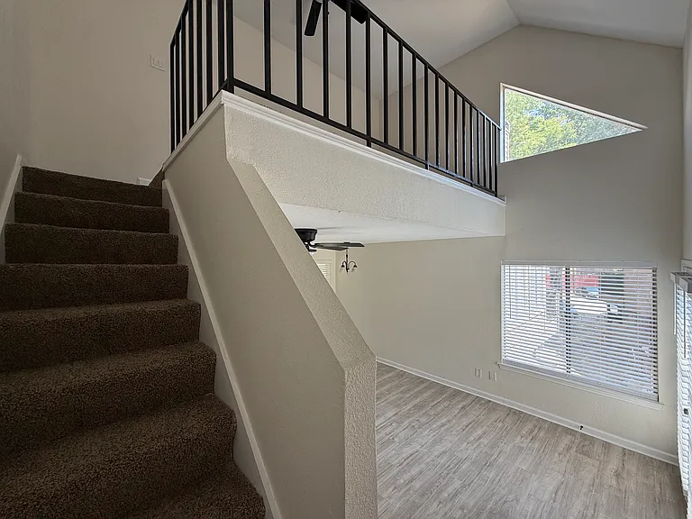 9801 Walnut St #214 — Photo 15