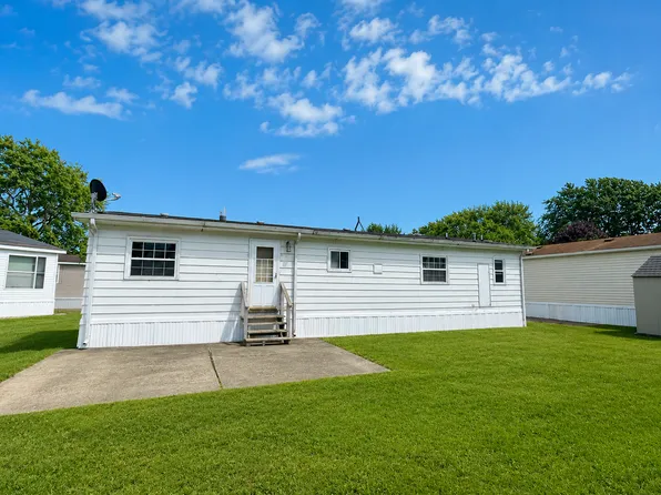 6 Patrick Ct, Chicago Heights, IL 60411