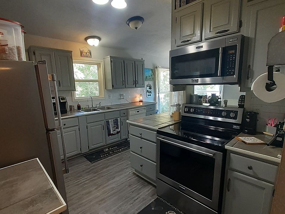 1st image of 42 Banho Cir