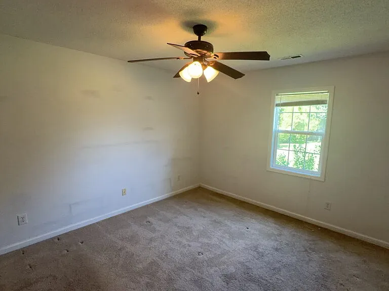 436 Dion Dr — Photo 5