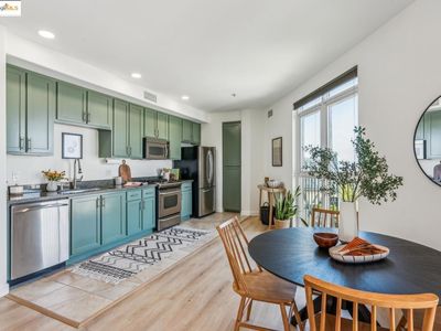 423 7th St Unit 909, Oakland, CA, 94607