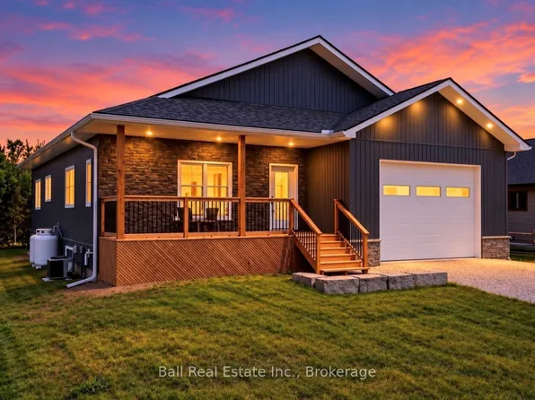 9 Williams Dr, Bancroft, ON K0L 1C0