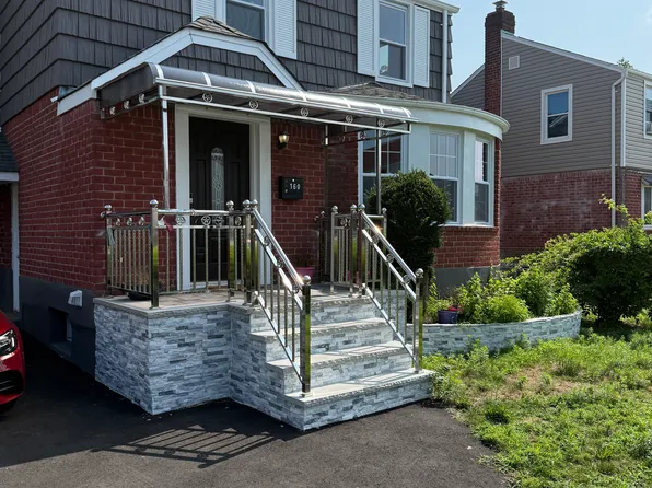 (undisclosed Address), Elmont, NY 11003