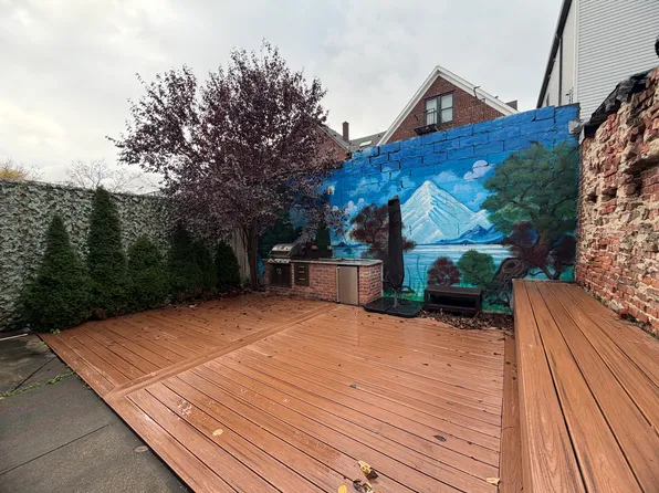 89 Webster Avenue image 18 of 20