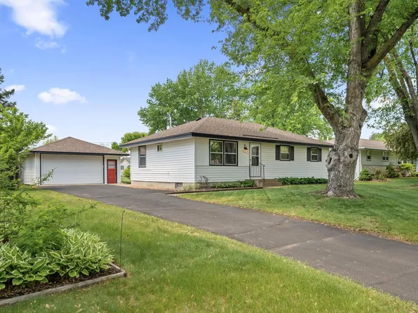 9457 Saratoga Ln N, Maple Grove, MN 55369