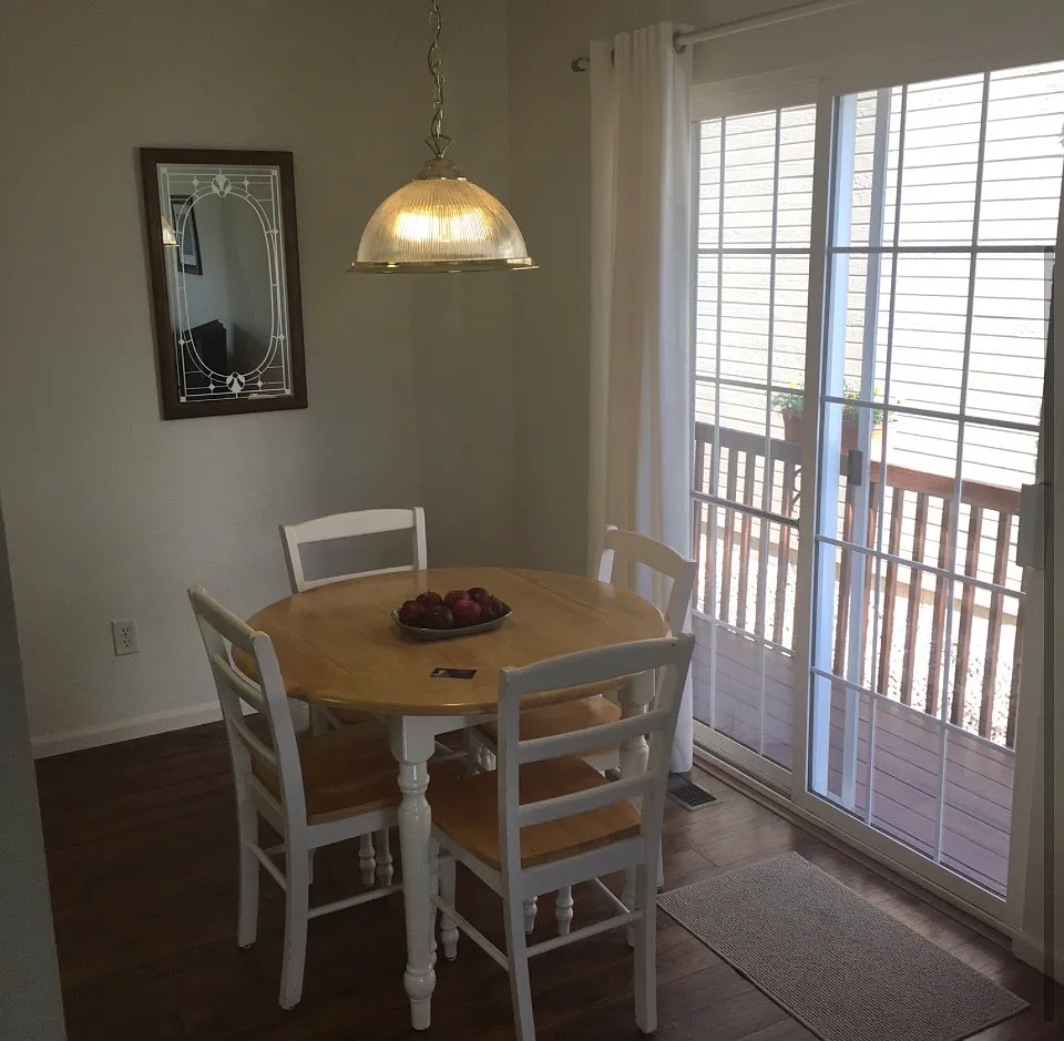 3 bed, 1428 sqft, $2,550 — Photo 4