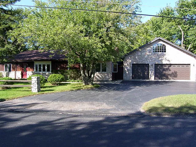 22940 N Prairie Ln photo 1