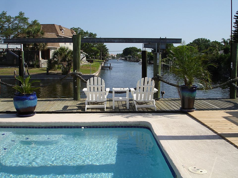 1st image of 4645 Bay Crest Dr