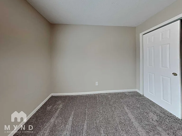 105 W Carolina St — Photo 15