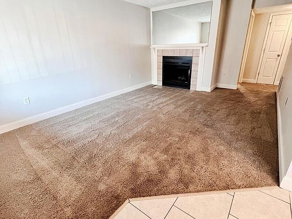 5th image of 1842 Knox St #30
