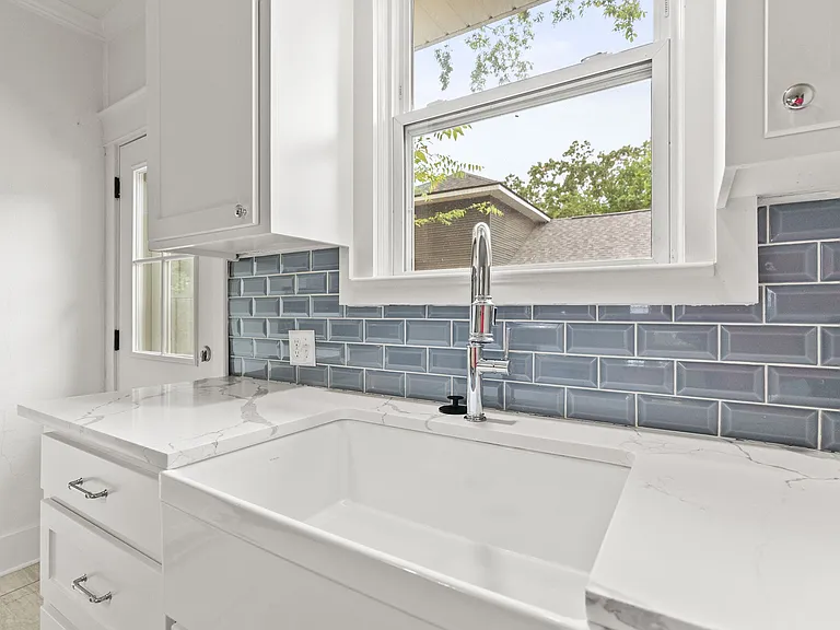 4905 Lee Ave — Photo 18