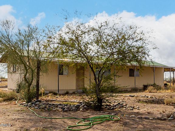 3rd image of 19903 E BRIGGS Avenue
