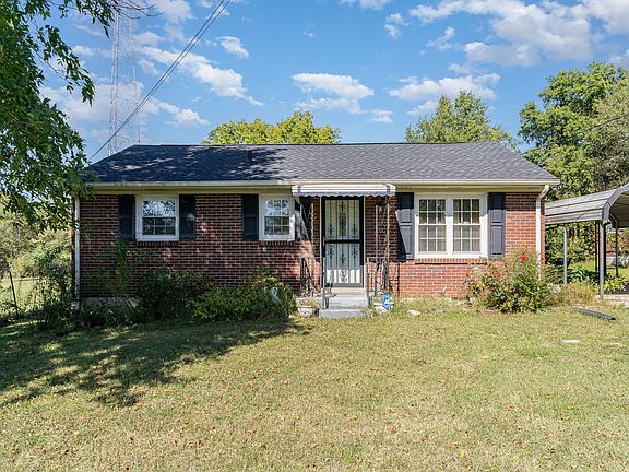 3rd image of 205 Maplewood Trce