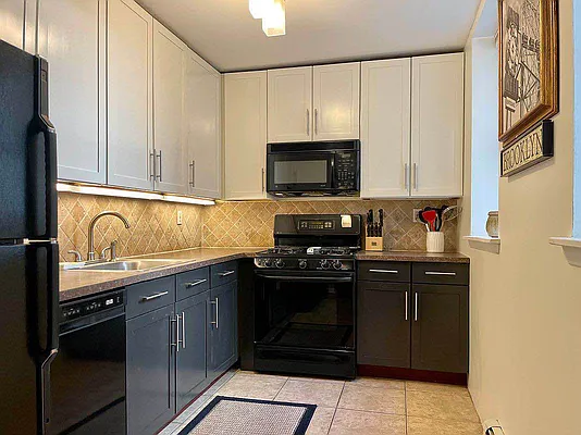 Rented by Corcoran | media 14