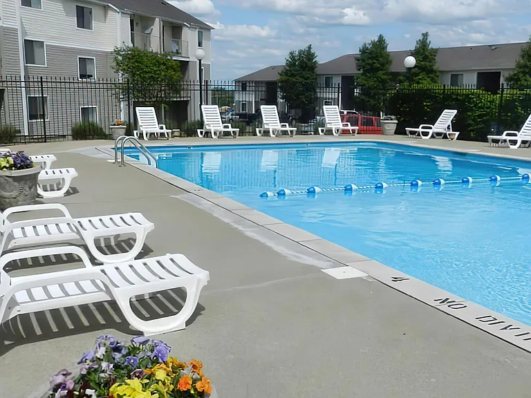 Hickory View Apartments — Photo 30