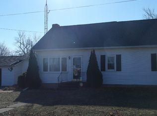 210 W Washington St, Magnolia, IL 61336