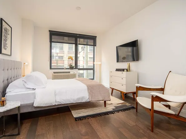 148 1st Street image 197 of 204