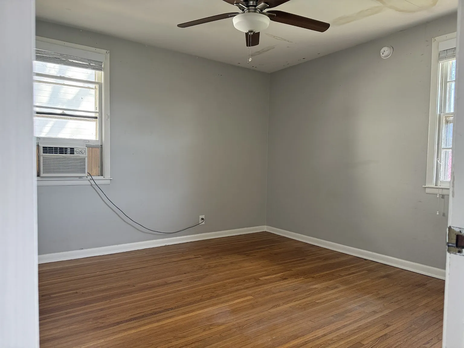 2 bed, 1.0 bath, 800 sqft, $1,600 — Photo 4